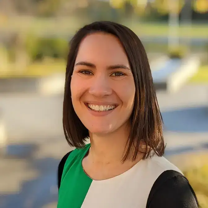 Dr Madeleine Ward